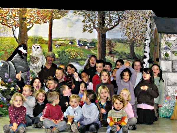 Apr&egrave;s un spectacle &agrave; l'&eacute;cole Philppe Cousteau, avec les enfants... Cie Crescendo Bretagne